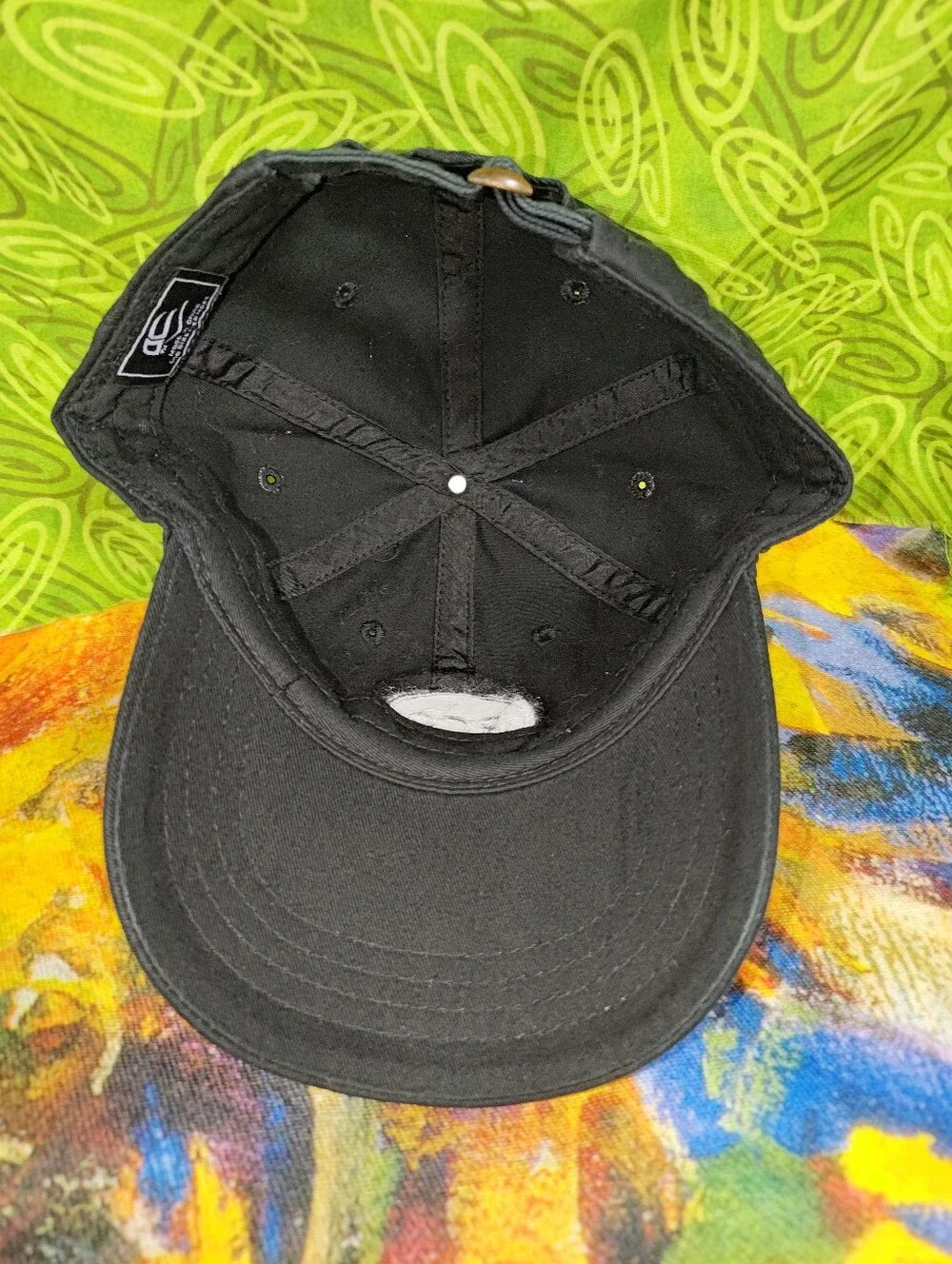 RCo Embroidered LogoTrucker Strap-on Hat Cap OSFM